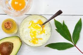 If your hair is feeling (and looking) a little parched, try this honey, egg and apple cider vinegar (acv) mask. Diy Hair Masks For Dry Hair Ewmoda