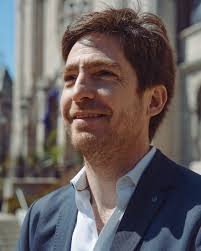 🎓 Closing Reflections from Kenneth Correa 🎓 As our Leadership Summit  concludes, we're inspired by the closing words of Kenneth Correa, Managing  Director, Head of Business and Client Development at Merrill Lynch: “