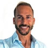 Steven Chambers's Instagram, Twitter & Facebook