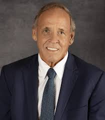 This morning, I'm paying tribute to one of Arkansas's most talented and  most devoted public servants, former Gov. Jim Guy Tucker. As Prosecuting  Attorney, he cleaned up our local water sources by