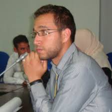 Teamwork discussion in a laboratory