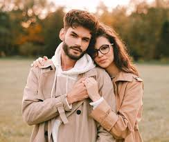 She also has a record for performing live for straight two hours in front of a huge audience. Cleopatra Stratan È™i A FÄƒcut Breton Cum AratÄƒ Logodnica Lui Edward Sanda DupÄƒ Schimbarea Uluitoare De Look Nu Regret Deloc Foto Spynews Ro