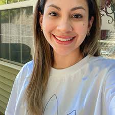 Stephanie Santos Saavedra