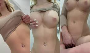 Callie Blair Shows Her Tits And Masturbates With A Dildo | PimpBunny