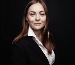 Nous croyons que notre travail augmentera considérablement vos chances d'obtenir un emploi que vous voulez. Vos Photos Pour Vos Cv Studio Loic Photographe A Reze Nantes Pour Particuliers Et Entreprises