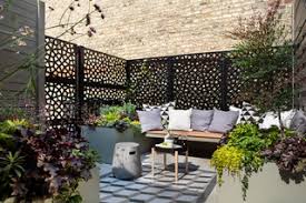 Whether planting new blooms or changing the entire layout of your space, improving your landscaping ideas has clearly been on the agenda for many, ranking as the second most popular garden renovation. 75 Most Popular 75 Beautiful Small Garden Ideas Designs Design Ideas For July 2021 Houzz Ie