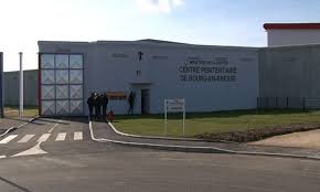 Flash Info Visite De La Nouvelle Prison De Bourg En Bresse Charles Millon Devant Le Tribunal