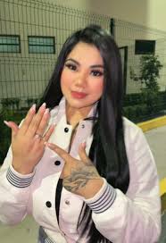 Abby, Hermosa Joyería Turca, y Chismes Virales de El Salvador