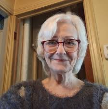 I miss my old life, the one with my husband in it 🥹🫶🏼