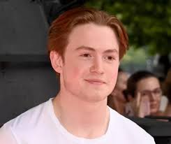 What a sad world. Heartstopper star Kit Connor was forced to come out via  his Twitter page yesterday, saying he felt forced to share his sexual  orientation after the actor was accused