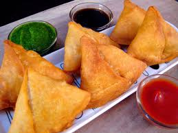 Boleh dibuat dengan hanya satu jenis dal atau kombinasi. 15 Makanan Khas India Yang Popularitasnya Sudah Mendunia