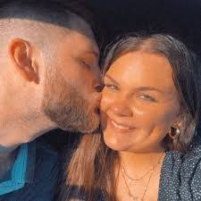 Kimberly Cabrera's Instagram, Twitter & Facebook