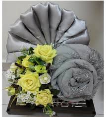 Butik online yg menjual kain pasang,baju kurung,jubah,tudung dan pakaian wanita pada harga borong. Cara Gubahan Hantaran Simple Frasmi