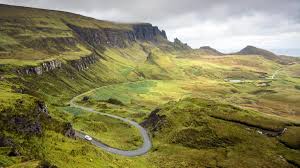 Doedelzakken, regen, schapen, mysterieuze monsters en mannen met het zijn niet de meest sympathieke beelden die nederlanders over het algemeen van schotland hebben. Driving In Scotland Speed Limit Licences Car Hire Faqs Visitscotland