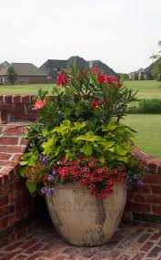 Unique By Design Landscaping Containers Garten Garten Ideen Bepflanzung