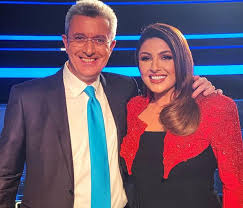 Η εμφάνιση της έλενας παπαρίζου στη eurovision. Elena Paparizoy H Kata8lipsh Sthn Karantina Kai H Zhleia Gia Ton Syzygo Ths Queen Gr