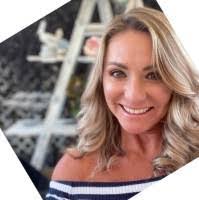 Angela Mauldin's Instagram, Twitter & Facebook