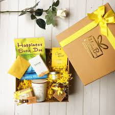 Halal Happy Box Islamic Gifts Islamic Gift Ideas Eid Gifts Eid Gift Ideas Eid Presents Muslim Wedding Gifts Gift Eid Gifts Islamic Wedding Islamic Gifts