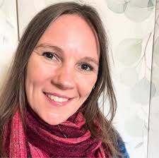 Hi I'm looking for a beginners yoga class, can anyone please recommend one.  Thanks 😊