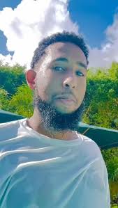 Vybz Kartel under Water