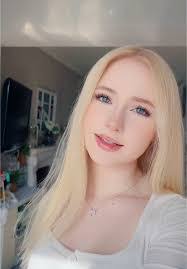 Hannah Huffines's Instagram, Twitter & Facebook