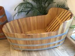 Die kompakten maße machen die sauna in fast allen räumen und an jedem außenplatz nutzbar. Noderer Holzfasshandel Aiblinger Moorwandl