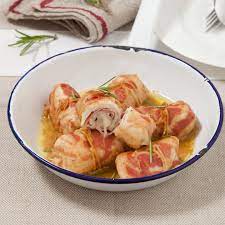 Involtini di pollo, carote e rucola. Involtini Di Pollo Con Pancetta Ricetta Aia Food