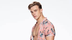 Get To Know Charlie From Love Island Australia Love Island Androgynous Fashion Beautiful Men