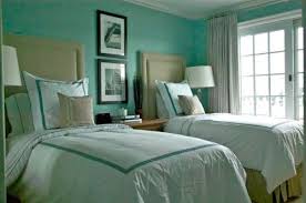 Misafir Yatak Odasi Icin 25 Guzel Tasarim Fikri Yatak Odasi Yatak Odasi Turkuaz Yatak Odasi Dekorasyon Fikirleri