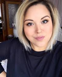 Iris Anderson's Instagram, Twitter & Facebook