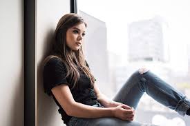 Hailee steinfeld is an american actress, singer and songwriter. Hailee Steinfeld Beautiful Hd Wallpaper Hintergrund 3600x2403
