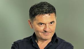 8 видео 341 просмотр обновлен 9 дек. Teo Mammucari Eta Anni Altezza Figlia Moglie Tu Si Que Vales 2020