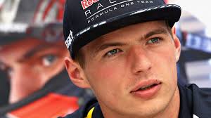 She was often seen around the f1 paddock during race weekends but the dutchman has now said he longer has a girlfriend. Max Verstappen Girlfriend Sister Height Salary Quick Facts Networth Height Salary