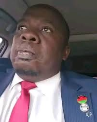 Komaso makape inu ku parliament ko mudziyankhula chichewa kupangira ife a  MCP tidzinva nawo😂😃😂😂