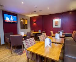 It's easy to find this place due to its convenient location. Restaurant At The Premier Inn Edinburgh Airport Newbridge Hotel Aufnahme Von Premier Inn Edinburgh Airport Newbridge Hotel Tripadvisor