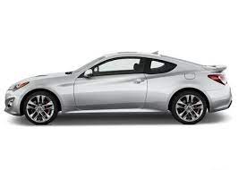 The hyundai genesis coupe follows the traditional sport coupe formula set by its american and european competitors. Hyundai Genesis Coupe 2017 3 8l In Uae New Car Prices Specs Reviews Amp Photos Yallamotor