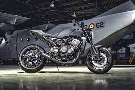 Honda Garage Dreams Cb1000r Build Off Return Of The Cafe Racers Honda Garage Honda Cb Honda