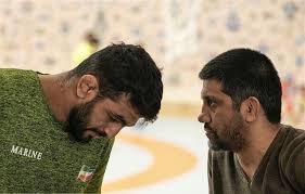 دبیر: هرچقدر حسن یزدانی خوب و حساب‌شده کشتی گرفت، امیرعلی آذرپیرا بد بود