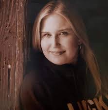 Jill Pennington's Instagram, Twitter & Facebook