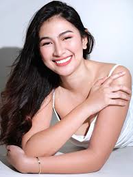 Sobra na Megan Deen Campbell!