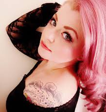 📷Melissa Jeanne First or second?