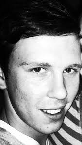 Man tronk toe ná student se sleepdood