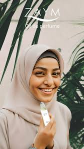 Bau dari toilet ikut menempel?, Wah bahaya ni, gak bisa dibiarin gitu aja  harus ada solusinya!!! 😱😰, Hehehe, solusinya udah ada dong., Pakai Zaym  Perfume!, Parfum yang 100% tanpa alkohol sehingga ...