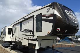 From motorhomes to fifth wheel campers and toy haulers, you've gotta check out these great bunkhouse floorplans! Heartland Elkridge Fifth Wheels Multiple Bunkhouse Models Offer Luxury And Flexibility Blue Dog Rv