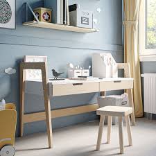 Entdecke günstige angebote in deinem ikea einrichtungshaus & online. Nature Kid Schreibtisch Cory Aus Massiver Kiefer In Weiss Natur Kindermobel Von Wallenfels