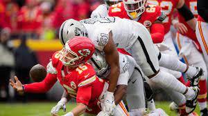 Winners and Losers From KC Chiefs' Week 16 Game vs. Las Vegas Raiders -  Sports Illustrated Kansas City Chiefs News, Analysis and More