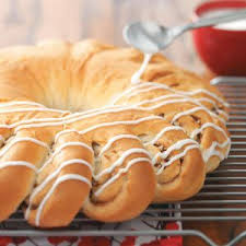 These bread wreaths and candy canes are the perfect gift for neighbors and friends for the holidays as (scroll down to print recipe for christmas wreath). Christmas Wreath Bread Recipe How To Make It Taste Of Home