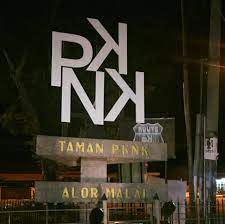 How much does it cost to stay at holiday home inzhouse @ taman meranti? Medan Selera Taman Pknk Jalan Tun Razak Alor Setar Home Facebook