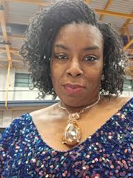 Renae Arnold's Instagram, Twitter & Facebook