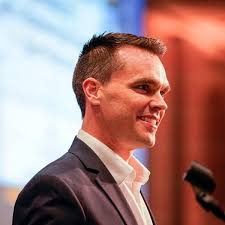 Leading Millennial Faculty: Navigating the New Professoriate (Generational  Differences in Higher Education and the Workplace: Leading and Teaching  Millennials and Generation Z): Strawser, Michael G., Abetz, Jenna S.,  Blanton, Raymond, Castillo, Yvette,